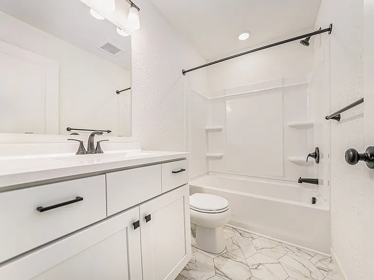 112 Iris Ct — Photo 7