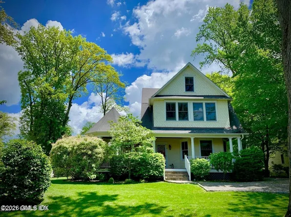 8 Highview Ave, Old Greenwich, CT 06870