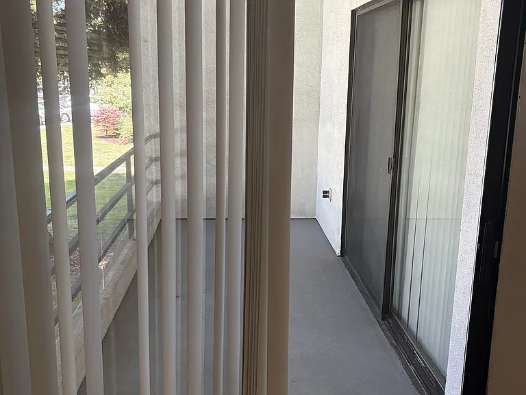 4671 Albany Cir #110 — Photo 23