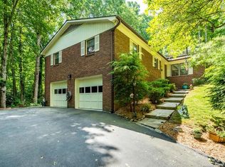418 Deerhaven Ln, Hendersonville, NC 28791