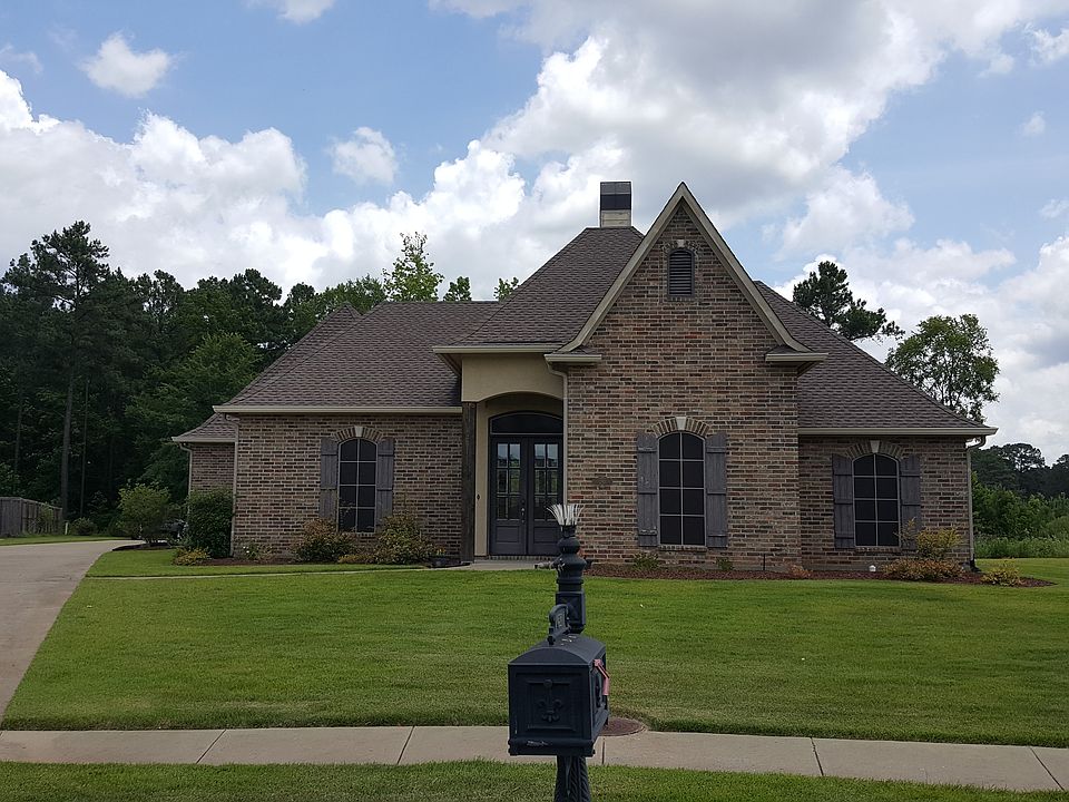1st image of 293 Danielle Dr