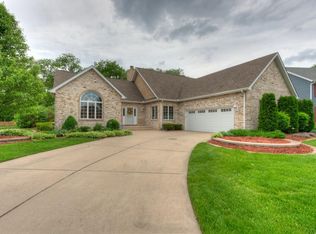 10424 Marlou Dr, Munster, IN 46321