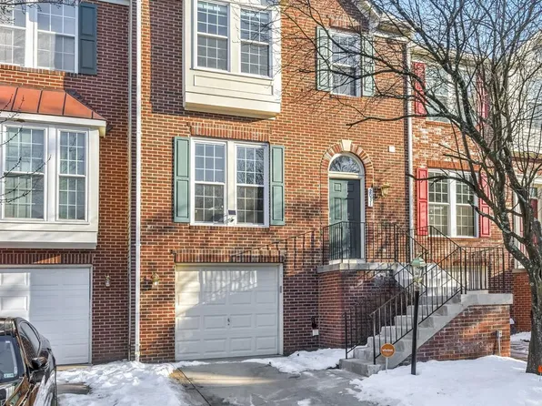 2031 Madrillon Springs Ct, Vienna, VA 22182