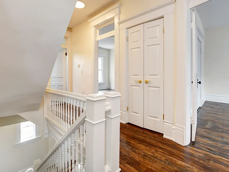 703 Franklin Ave — Photo 18