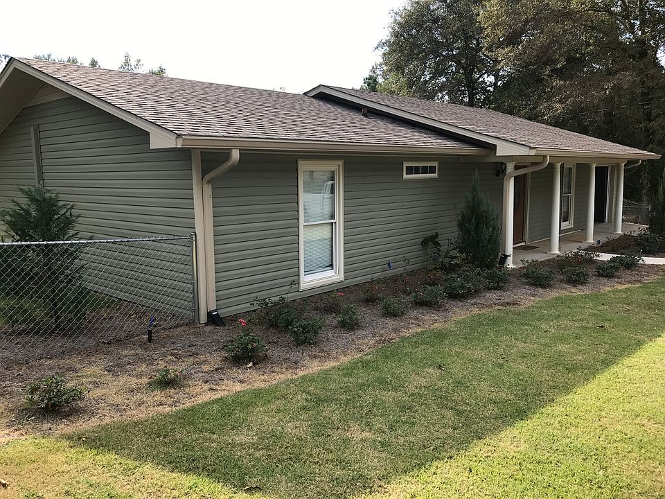 Completely remodeled inside 