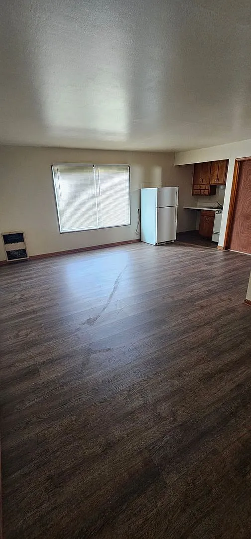 4025 N 60th Street — Photo 3