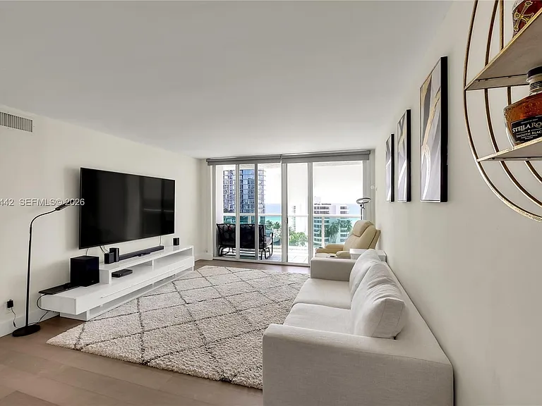 100 Bayview Dr #1008 — Photo 11