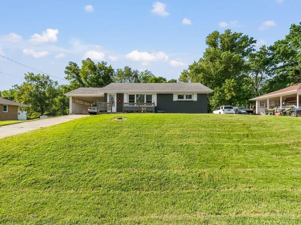 1223 Santa Fe Trl, Boonville, MO 65233