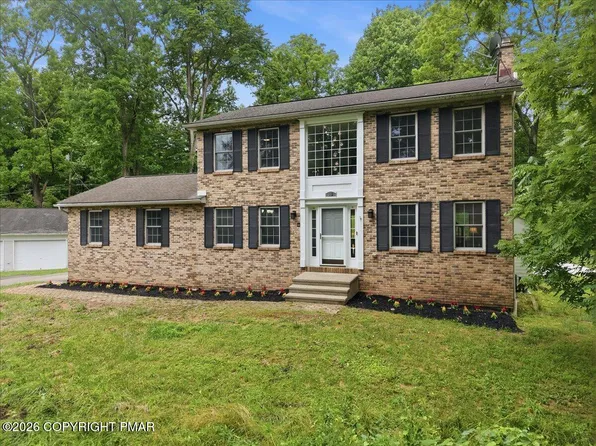 112 Red Cherry Ln, Stroudsburg, PA 18360