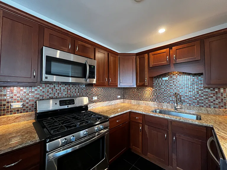 2405 W Balmoral Ave #3E — Photo 3