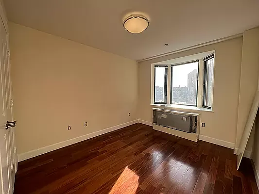 Rented by Contact Realty | media 17