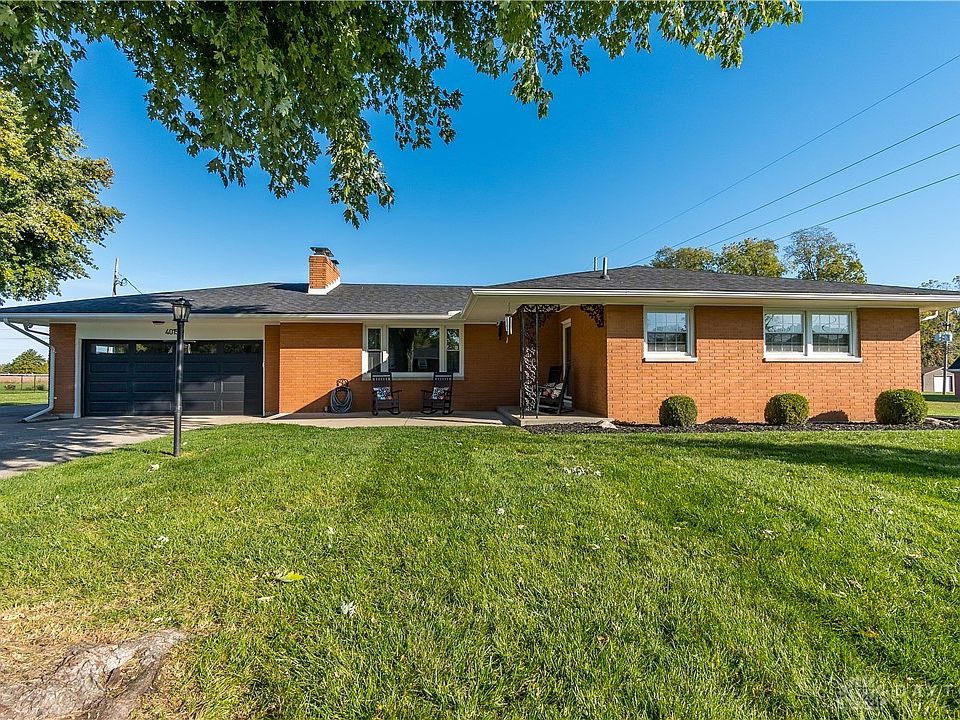 1st image of 4015 Camelot Rd