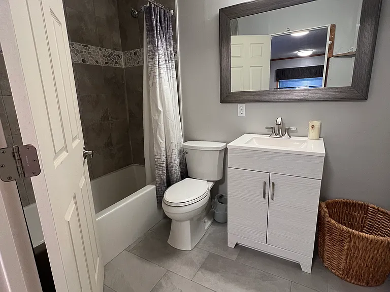 206 N Quincy St — Photo 11