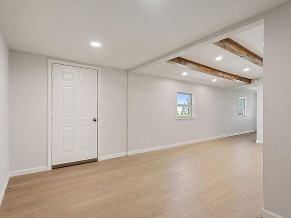 4th image of 183 3rd St