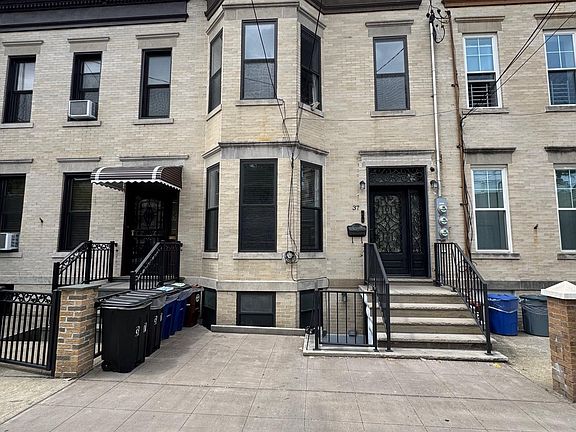 2nd image of 37 Apollo Street