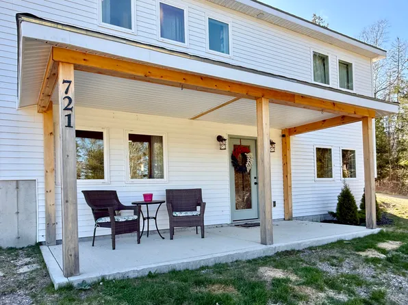 721 River Road, Calais, ME 04619