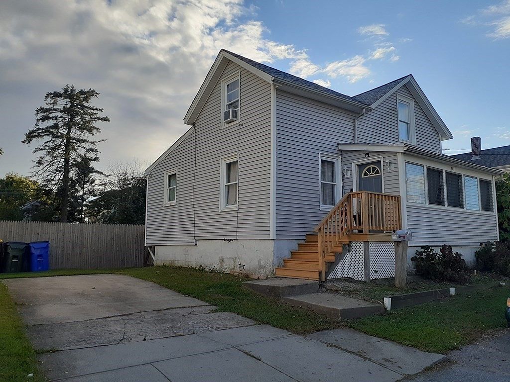 141 Detroit St, Fall River, MA 02721 Zillow