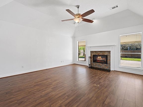 5th image of 7302 Maple Ln