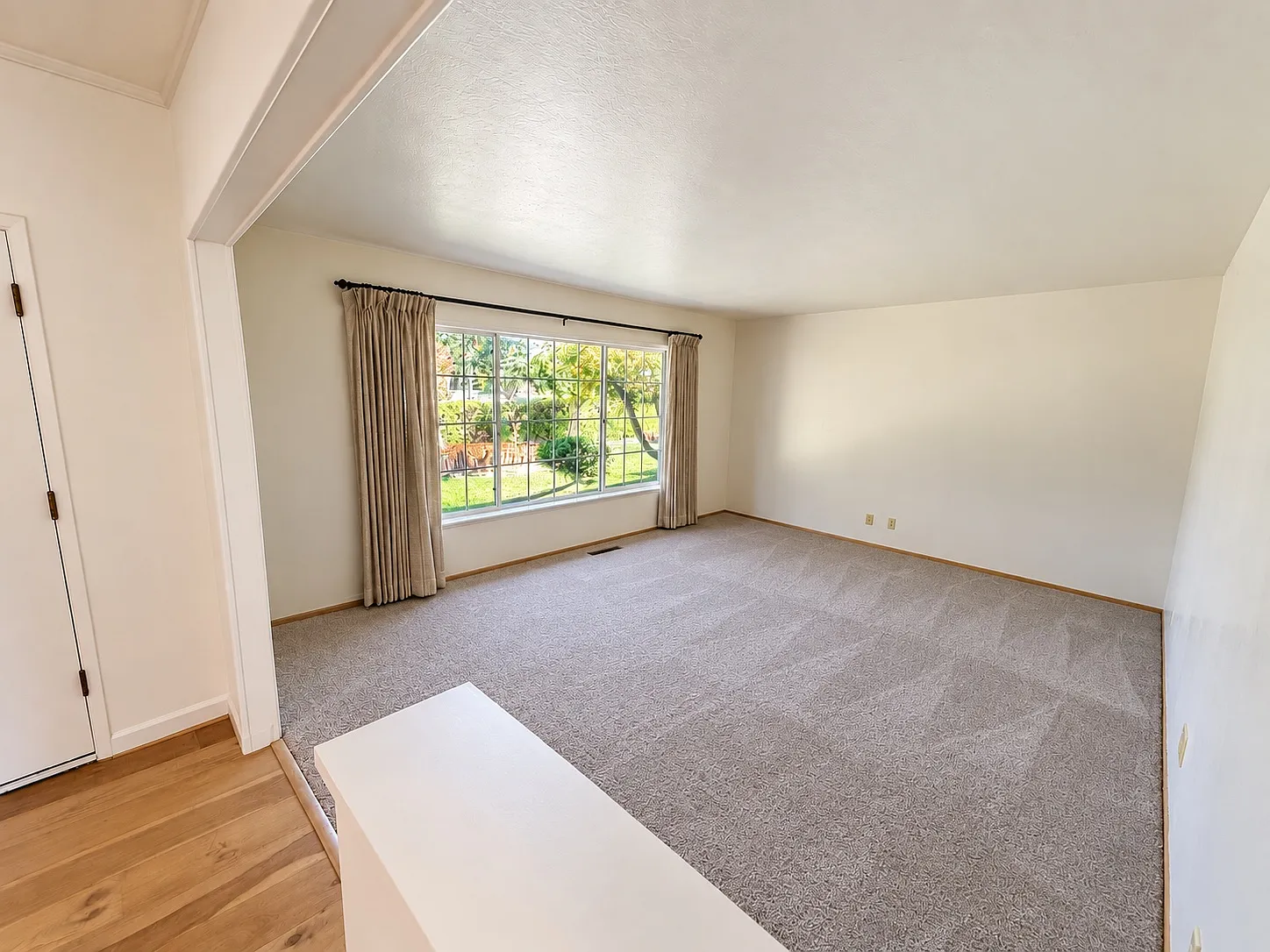 711 Yaro Ct — Photo 4