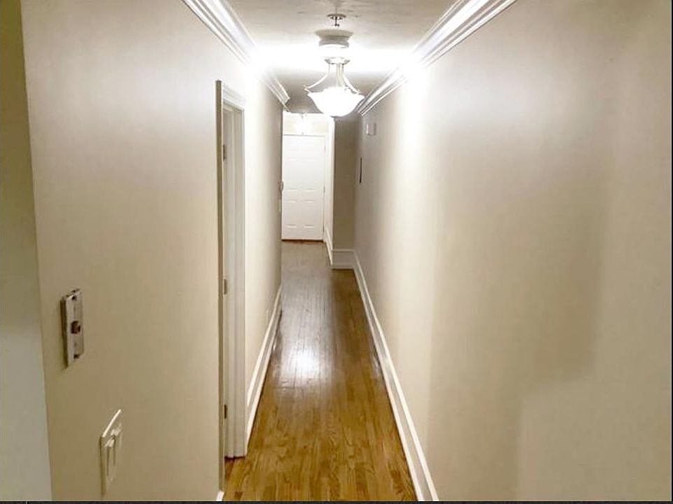 2nd image of 712 Shawmut Ave #4L