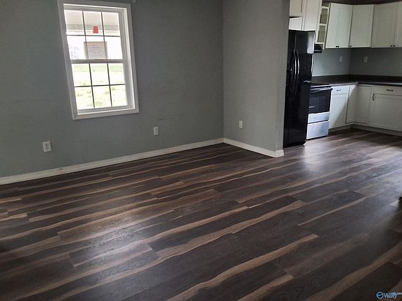 5th image of 34 Woodview Rd