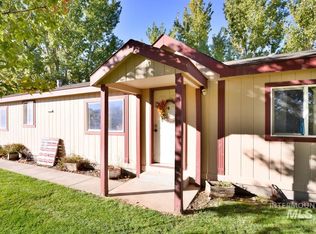 3012 Sagebrush Ln, Homedale, ID 83628