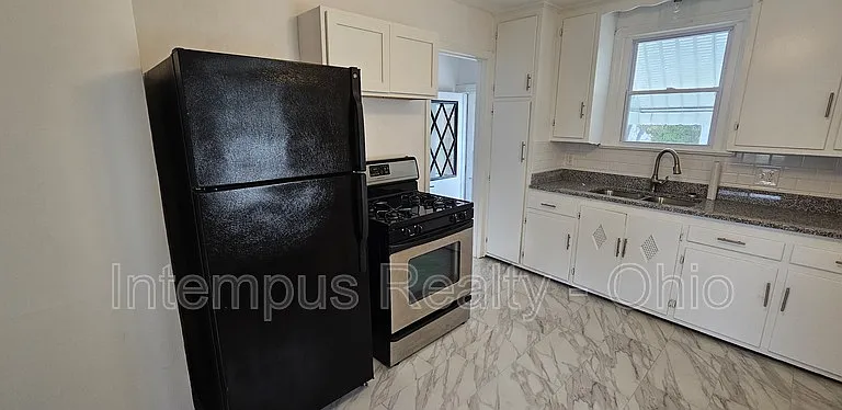 360 E 326th St — Photo 20