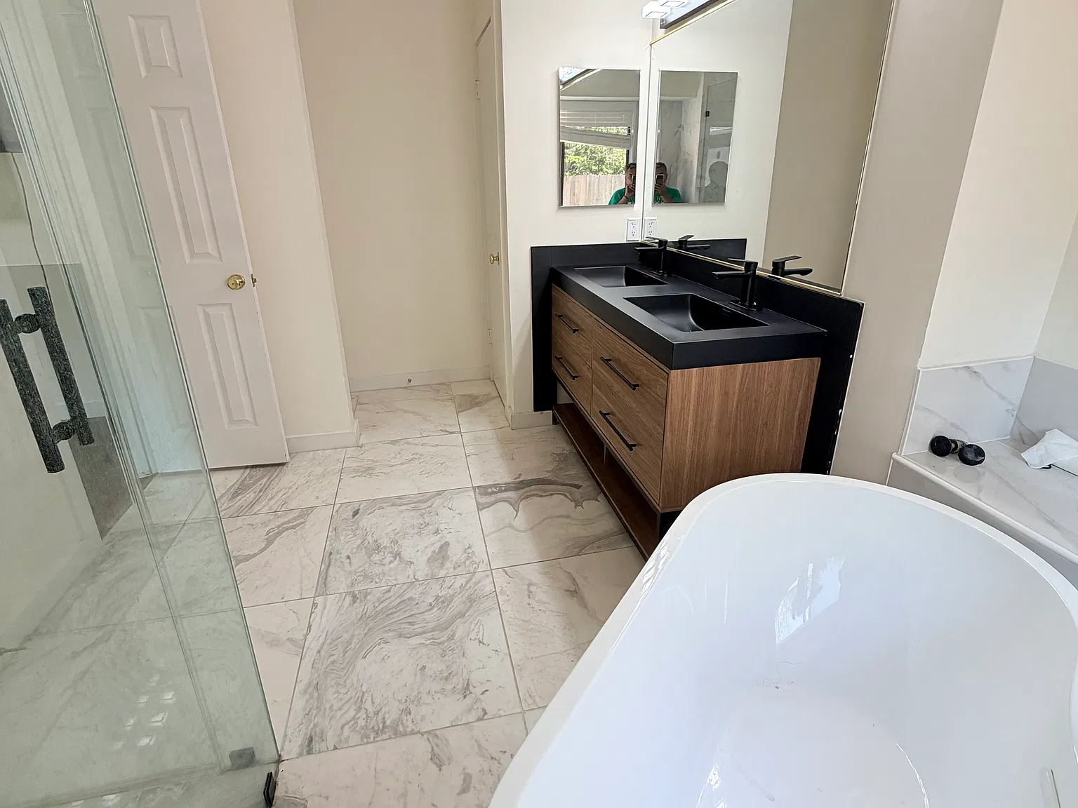 4 bed, 1733 sqft, $2,300 — Photo 3