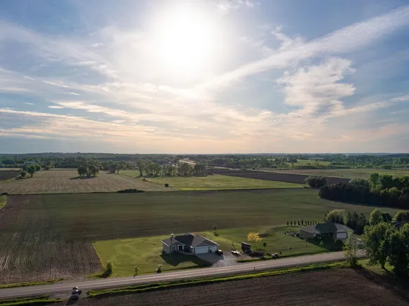 County Road T, Larsen, WI 54947