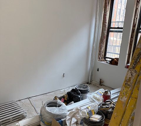 3rd image of 67 Eldridge St APT 2