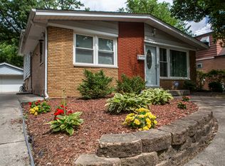 1222 Hickory Rd, Homewood, IL 60430