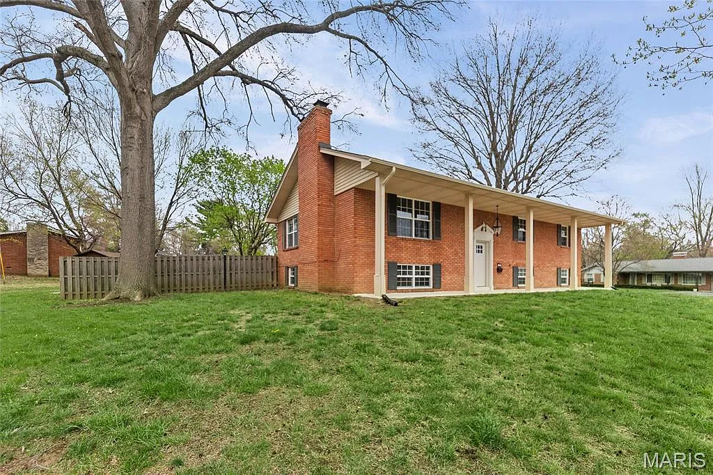 10 Fawnlily Dr photo 1