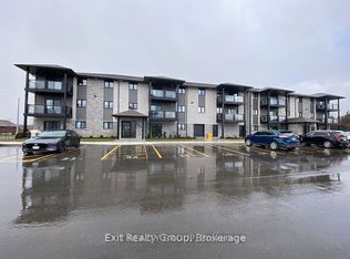 30 Hillside Meadow Dr #301, Quinte West, ON K8V 0J5