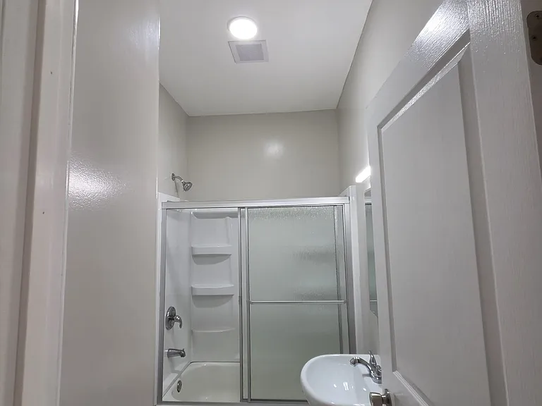 741 Lebanon St #2 — Photo 10