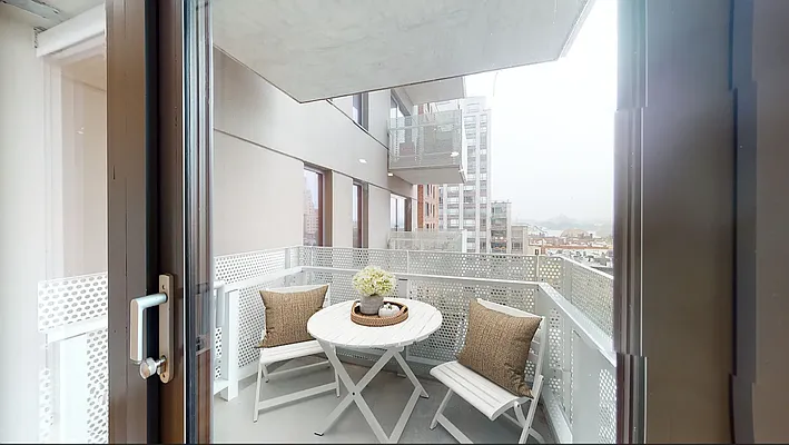 Rented by Bond New York | media 285