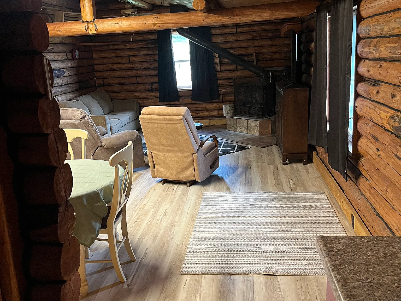 2 bed, 1350 sqft, $1,000 — Photo 4
