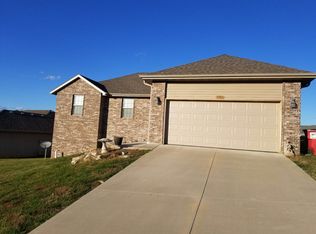 4360 N Katrina Ave, Springfield, MO 65803