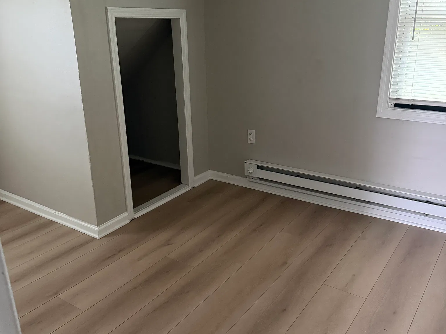 2 bed, 650 sqft, $1,400 — Photo 2