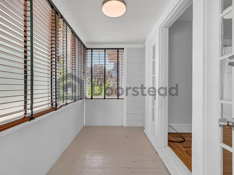1937 Vicksburg Ave — Photo 5