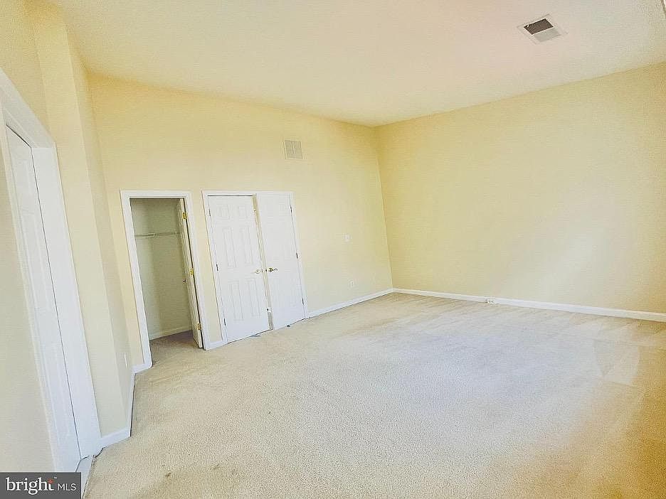 1st image of 2457 Fox Stream Ln