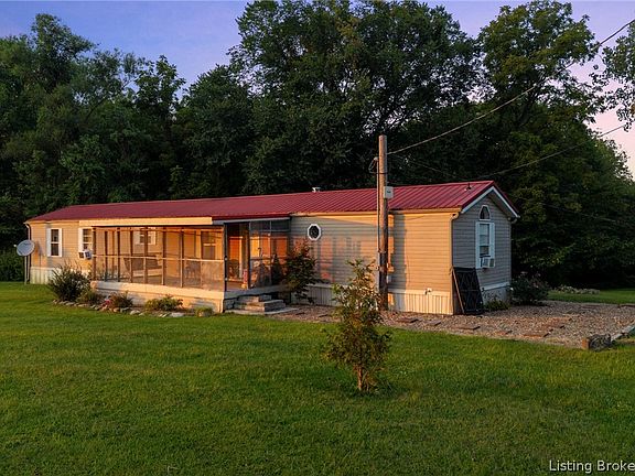 2nd image of 3138 E Magnolia Road