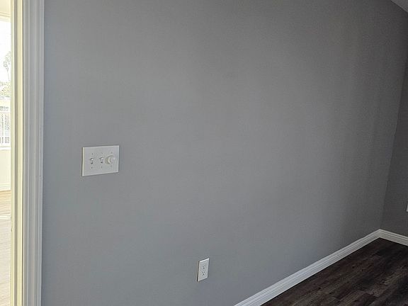 2nd image of 4921 S Normandie Ave #Non