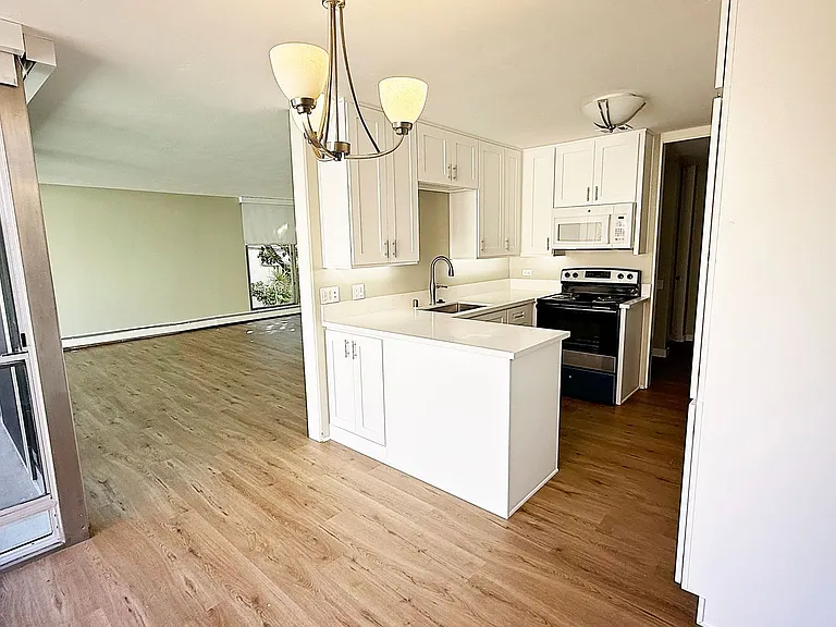 Playa de Oro Apartments — Photo 10