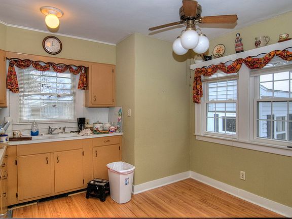 4th image of 411 Hill St