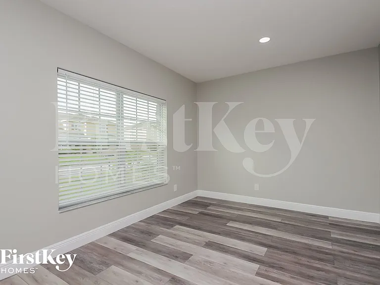 347 Ironwood Dr — Photo 9