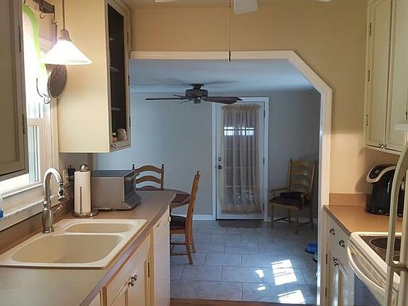 3rd image of 1456 27th Ave N