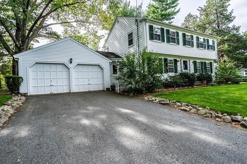 28 Brewster Rd, Hingham, MA 02043 Zillow