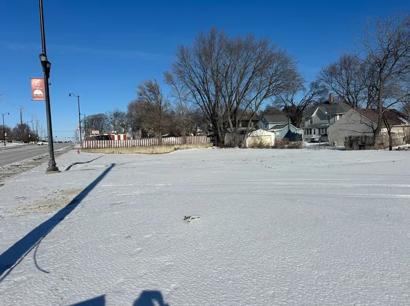 10716 N State Route 47, Huntley, IL 60142