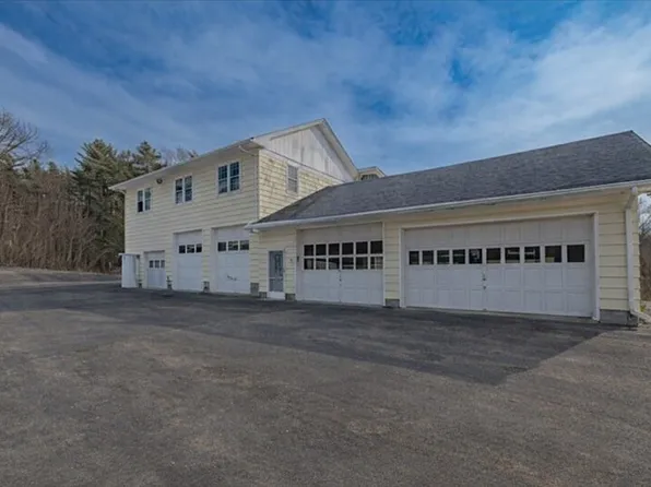 1083 Mount Elam Rd, Leominster, MA 01453