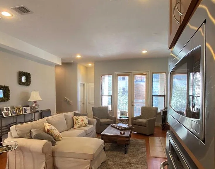 407 Jackson Hill St — Photo 36